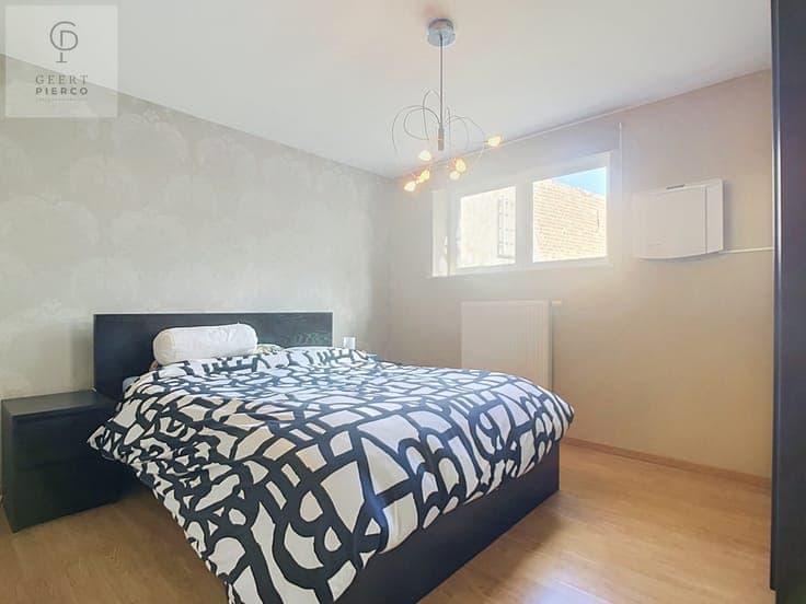 Wonen met Leefruimte op 1ste Verdieping, Terras en Charma...