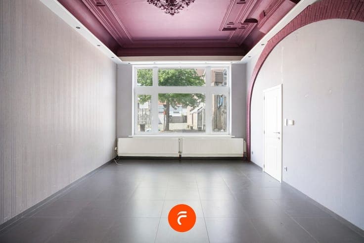 Statige herenwoning in het centrum van Harelbeke