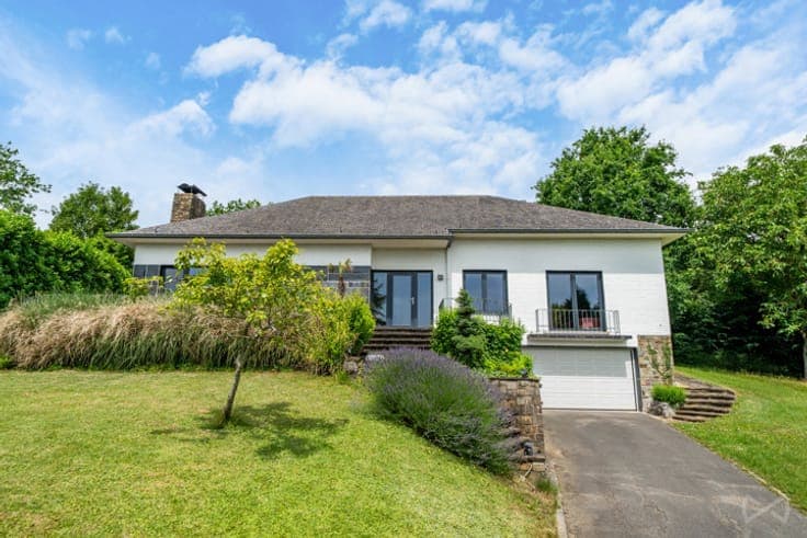 Overijse Centre: Beautiful 4-Bedroom Home in a Quiet Residen