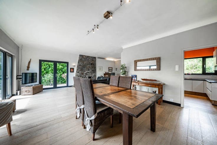 Overijse Centre: Beautiful 4-Bedroom Home in a Quiet Residen