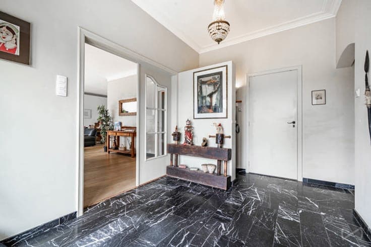 Overijse Centre: Beautiful 4-Bedroom Home in a Quiet Residen