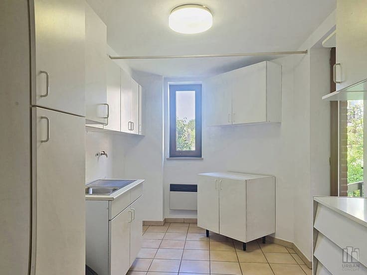 Anderlecht | 4 Bedr | Bathr+Showerr | Double Garage | Garden