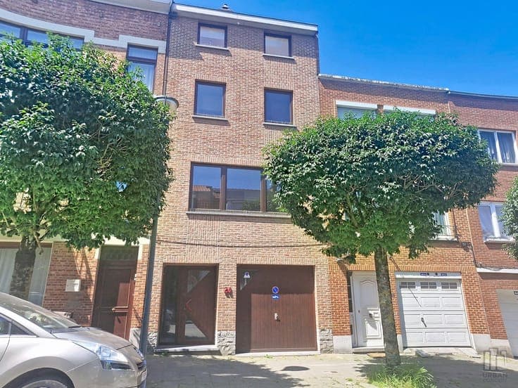 Anderlecht | 4 Bedr | Bathr+Showerr | Double Garage | Garden