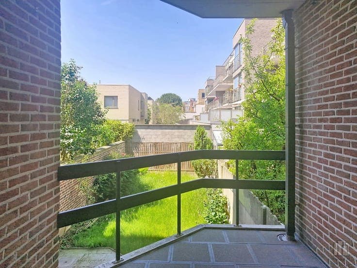Anderlecht | 4 Bedr | Bathr+Showerr | Double Garage | Garden