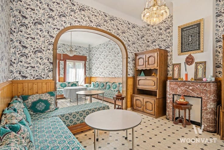Spacious character home with 3 bedrooms and potential