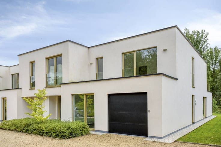 Luxurious passive home with south-facing garden