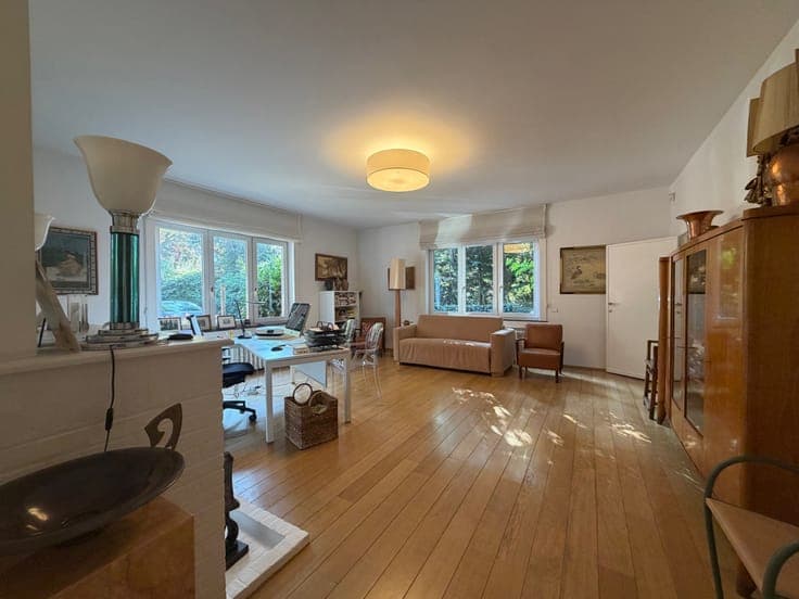 INFO and VIEWINGS 7 days a week Charming semi-detached house