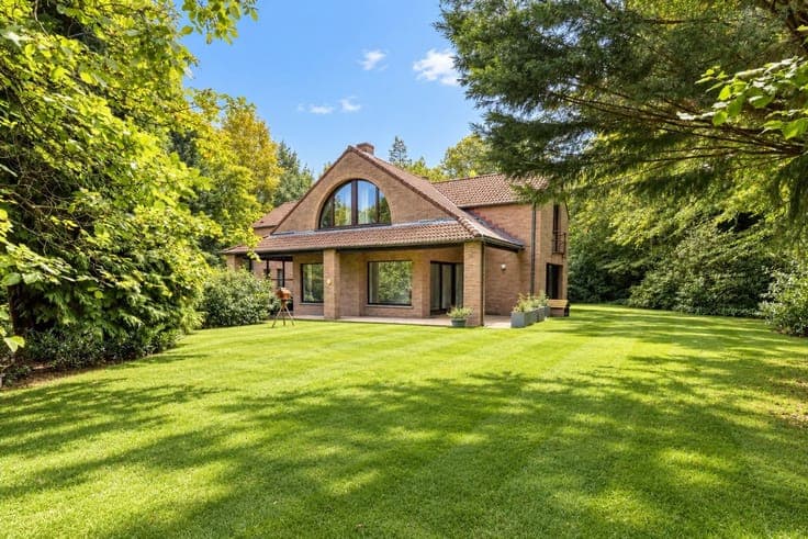 Beautiful, spacious villa in the Arboretum neighborhood