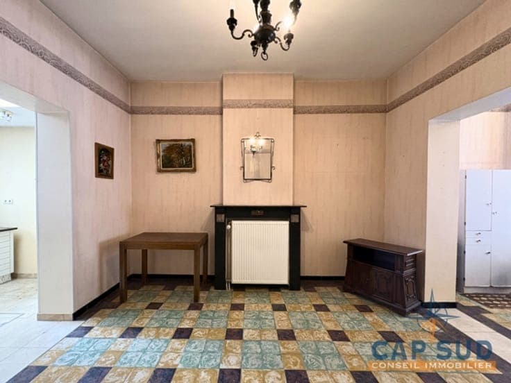 Maison 5 chambres située à Charleroi