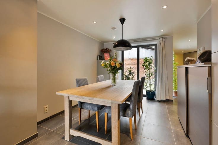 WONING MET 2 SLAAPKAMERS EN TERRAS