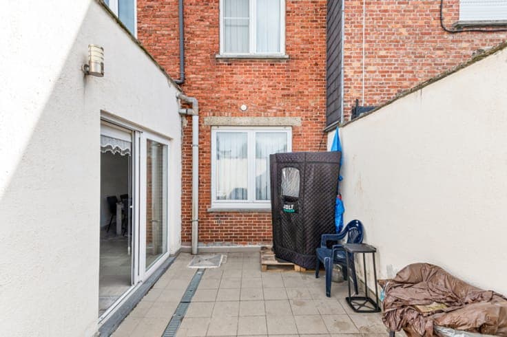 Move-in ready family home with cosy city garden