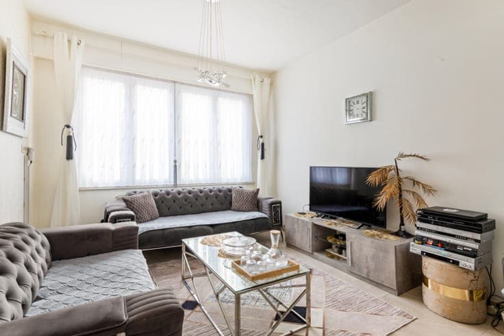 Move-in ready family home with cosy city garden