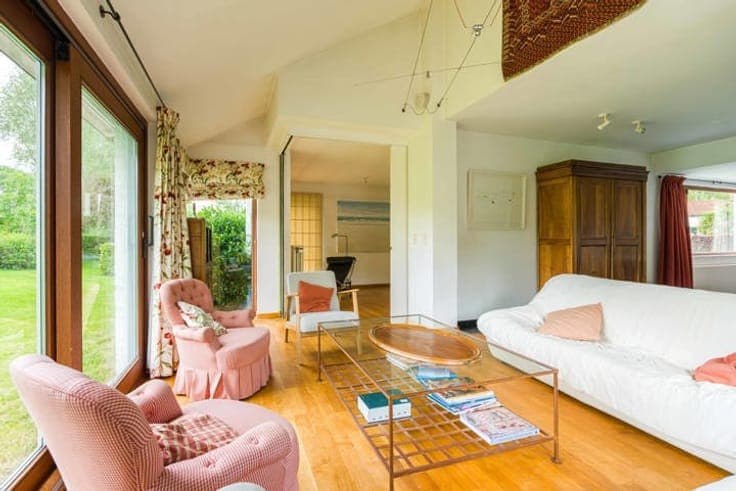 : Lush surroundings with a view of a beautiful park
