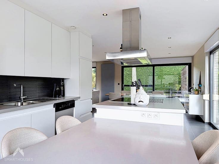 Energy-efficient family home with 4 bedrooms, 2 bathrooms an