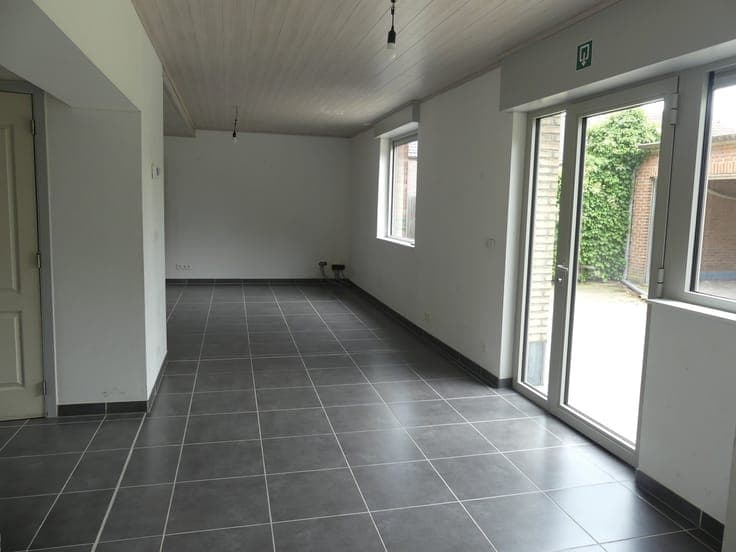 Instapklare gezinswoning met 3 slaapkamers en garage!