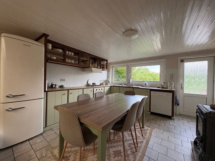 House approx. 126 m² on a plot of 4a 10ca