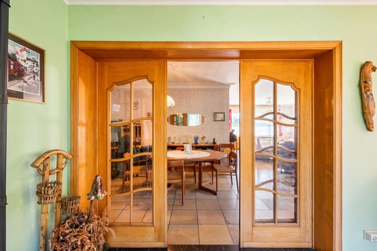 Conveniently located to renovate house with 4 bedrooms on 9