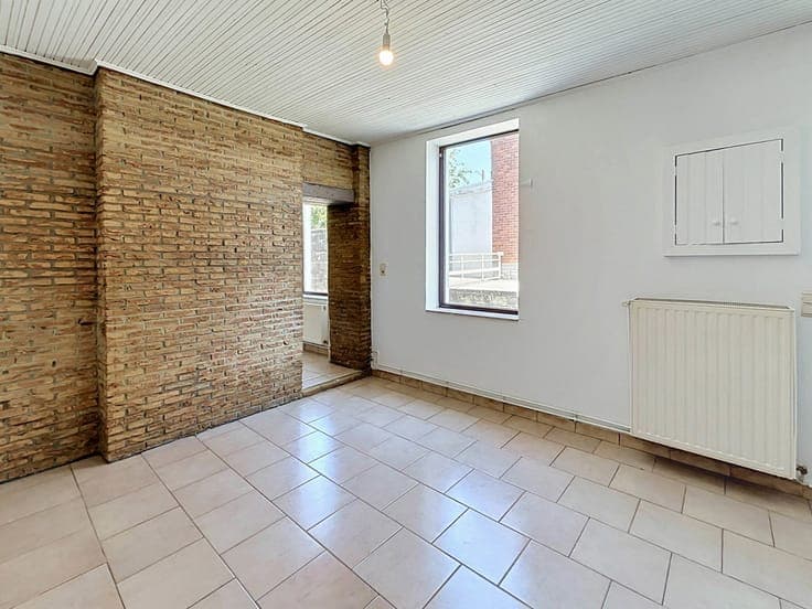 House in Fontaine-l'Evêque