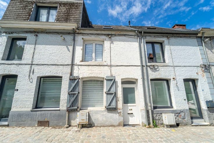 House in Thuin