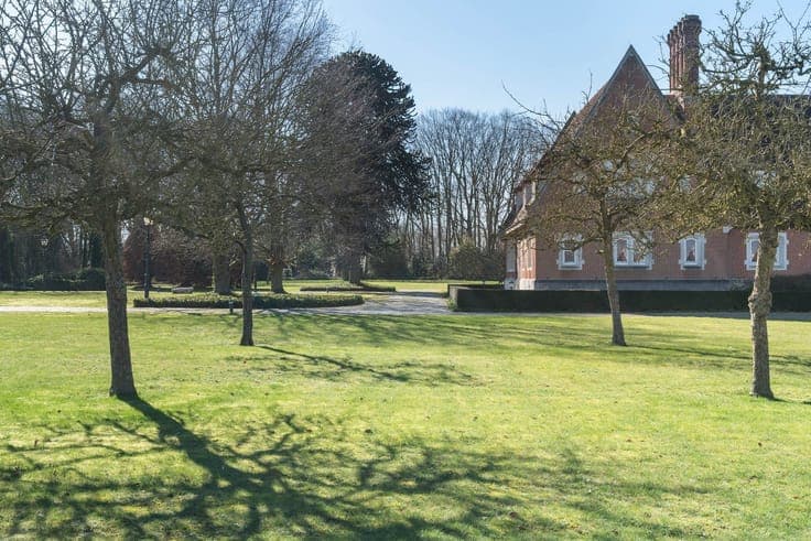 Exclusief landgoed op 6 hectare tussen Gent en Kortrijk