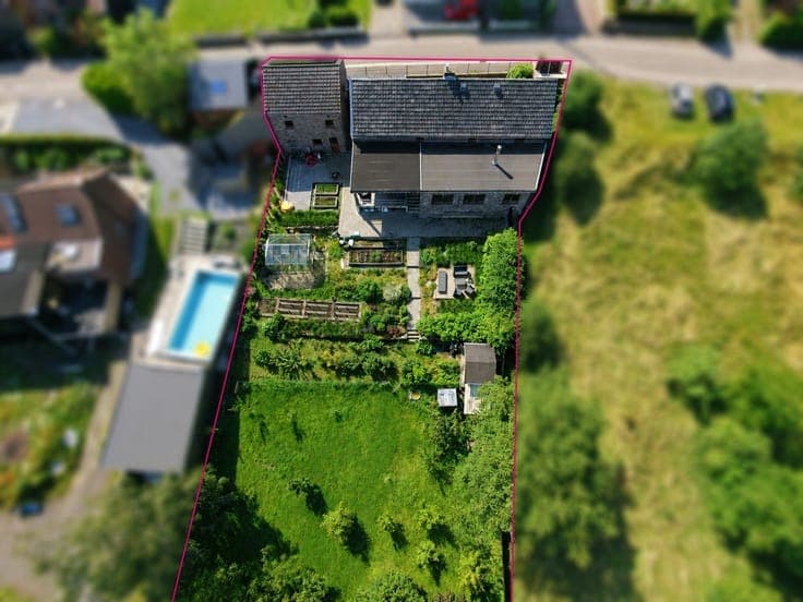 MAISON 4F - 5CH - DOUBLE GARAGE - JARDIN - TERRASSE