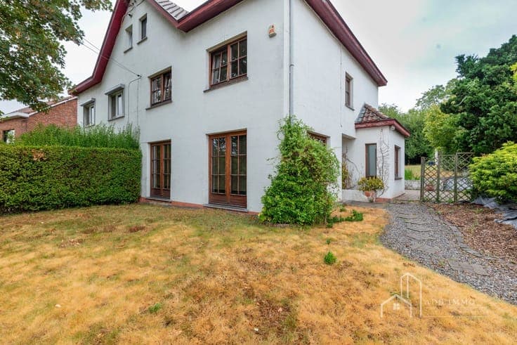 Family home with 3 bedrooms, garden in Lodelinsart