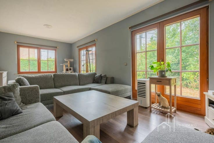 Family home with 3 bedrooms, garden in Lodelinsart
