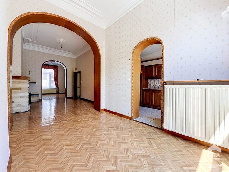 Single-family house with city garden for sale in Ixelles