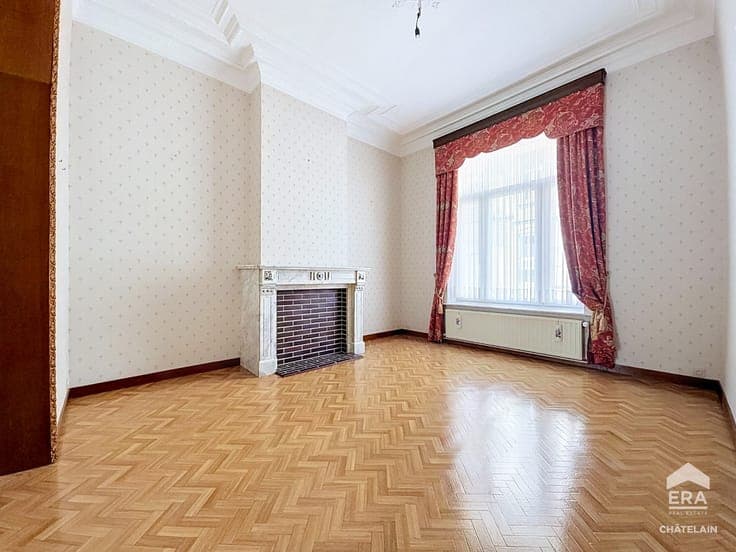 Single-family house with city garden for sale in Ixelles
