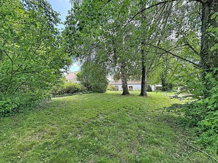 Lasne/Céroux - House on a 1920m² plot of land to renovate