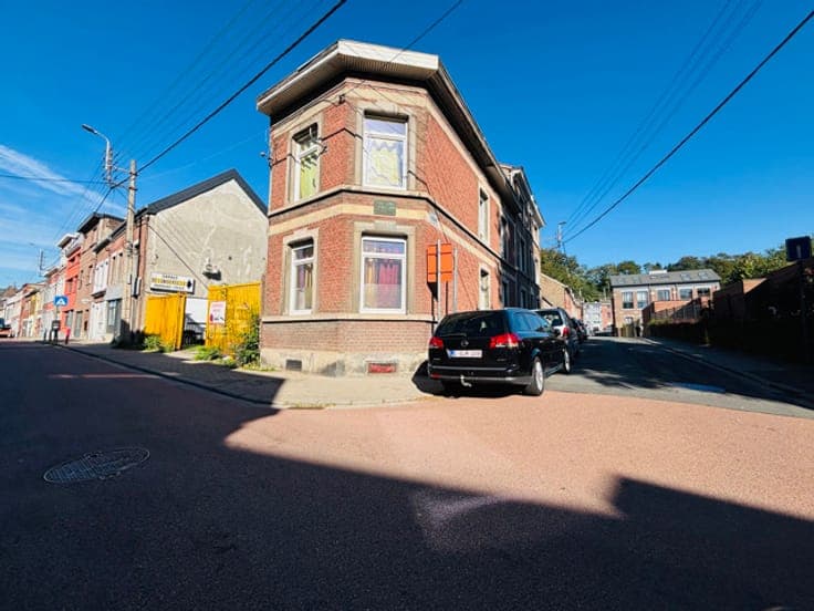 MAISON UNIFAMILIALE - COLOCATION - 4 CH - BIEN SITUÉE