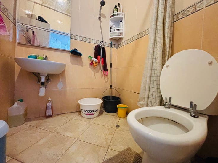 MAISON UNIFAMILIALE - COLOCATION - 4 CH - BIEN SITUÉE