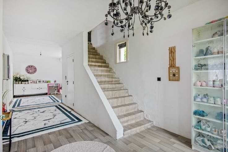 Renovatiewoning met vergund uitbreidingsproject op perceel v