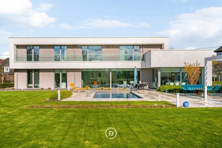 Modern villa with swimming pool and ultimate living comfort