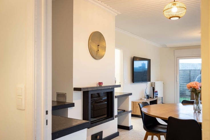 Detached villa with garage in a residential area in Ronse