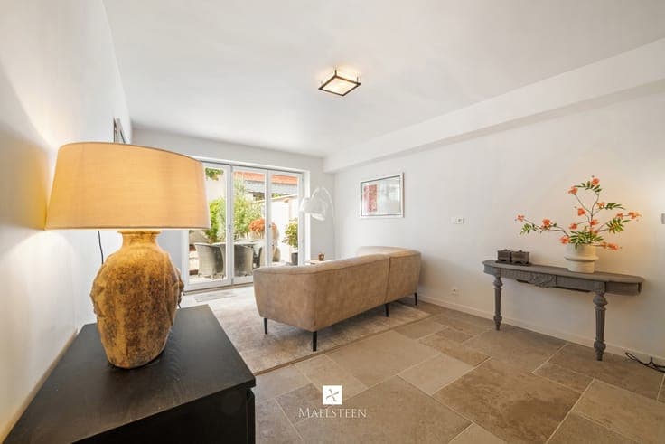 Elegant townhouse with garage in central Bruges