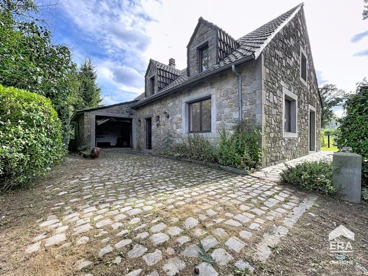 Beautiful stone house in need of renovation!