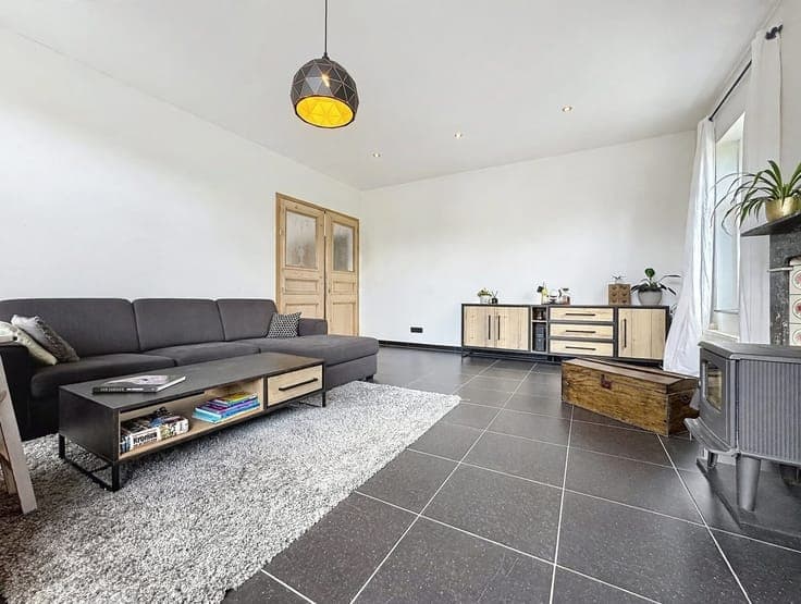Beautifully renovated parsonage with a south-facing garden