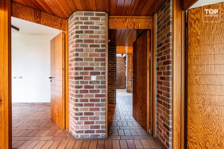 Architecturale woning met 4 slaapkamers en dubbele garage
