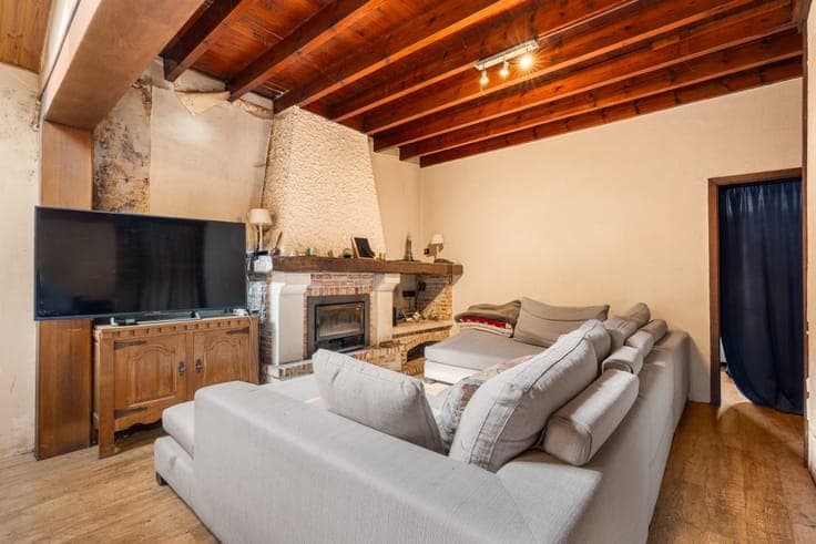Townhouse with garage in Maldegem centre
