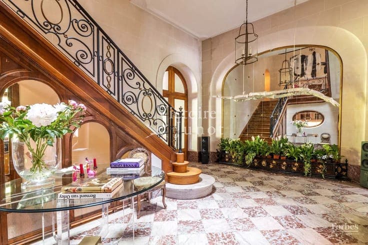 Exceptional Townhouse in a Prime Location