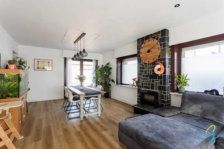 A move-in ready, recently renovated house in Wichelen