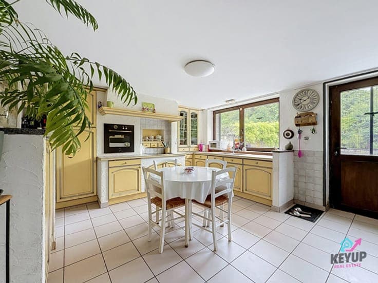 Annevoie: a house with space to spare