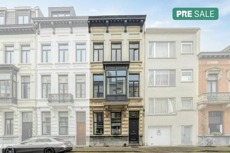 Unique mansion with garden and garage for sale in Antwerp
