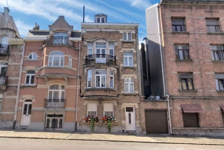 Family house 5 bed - 210 sqm - courtyard - Schaerbeek