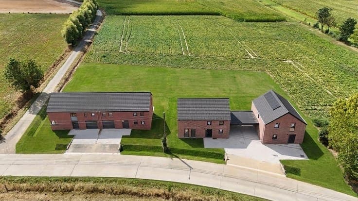 House in Frasnes-lez-Anvaing