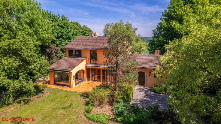 villa