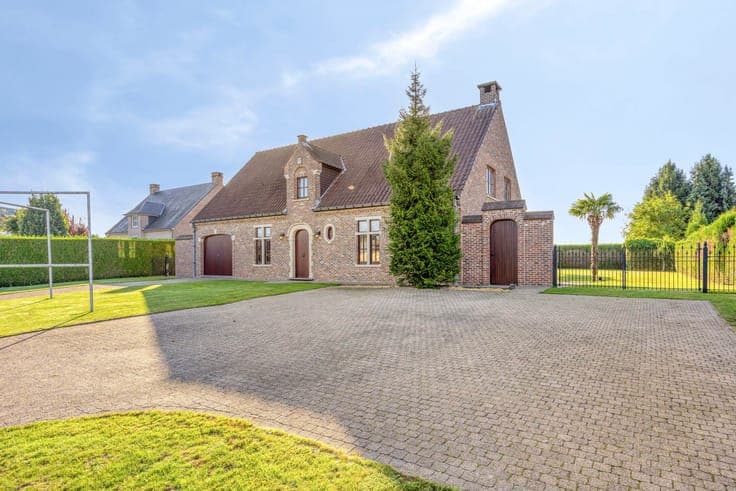 House in Ninove