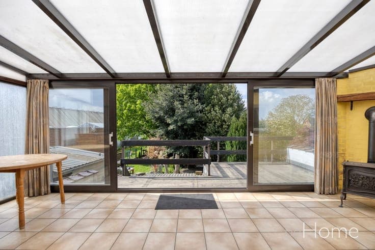 FOR SALE - Spacious 2-fronted house with practice space and