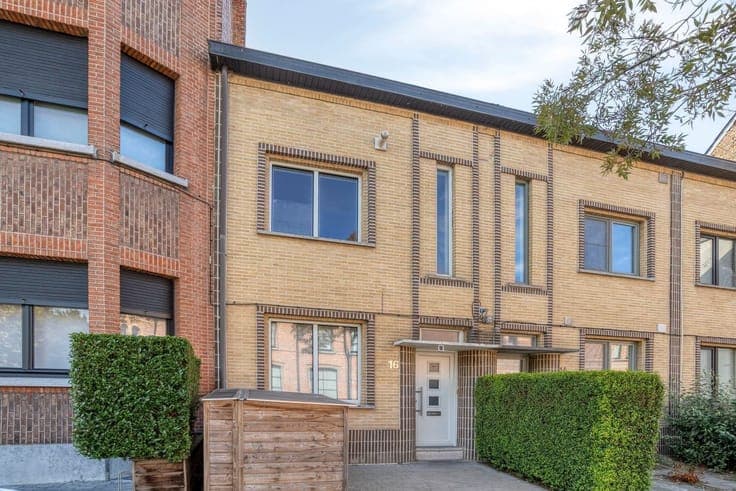 KARAKTERVOLLE WONING MET 3 SLAAPKAMERS